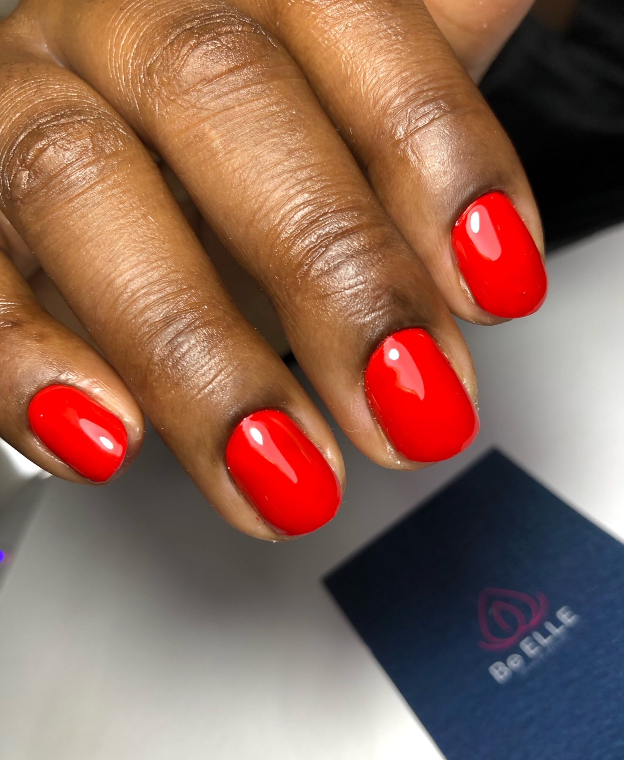 Manucure russe et Vernis Semi-permanent
